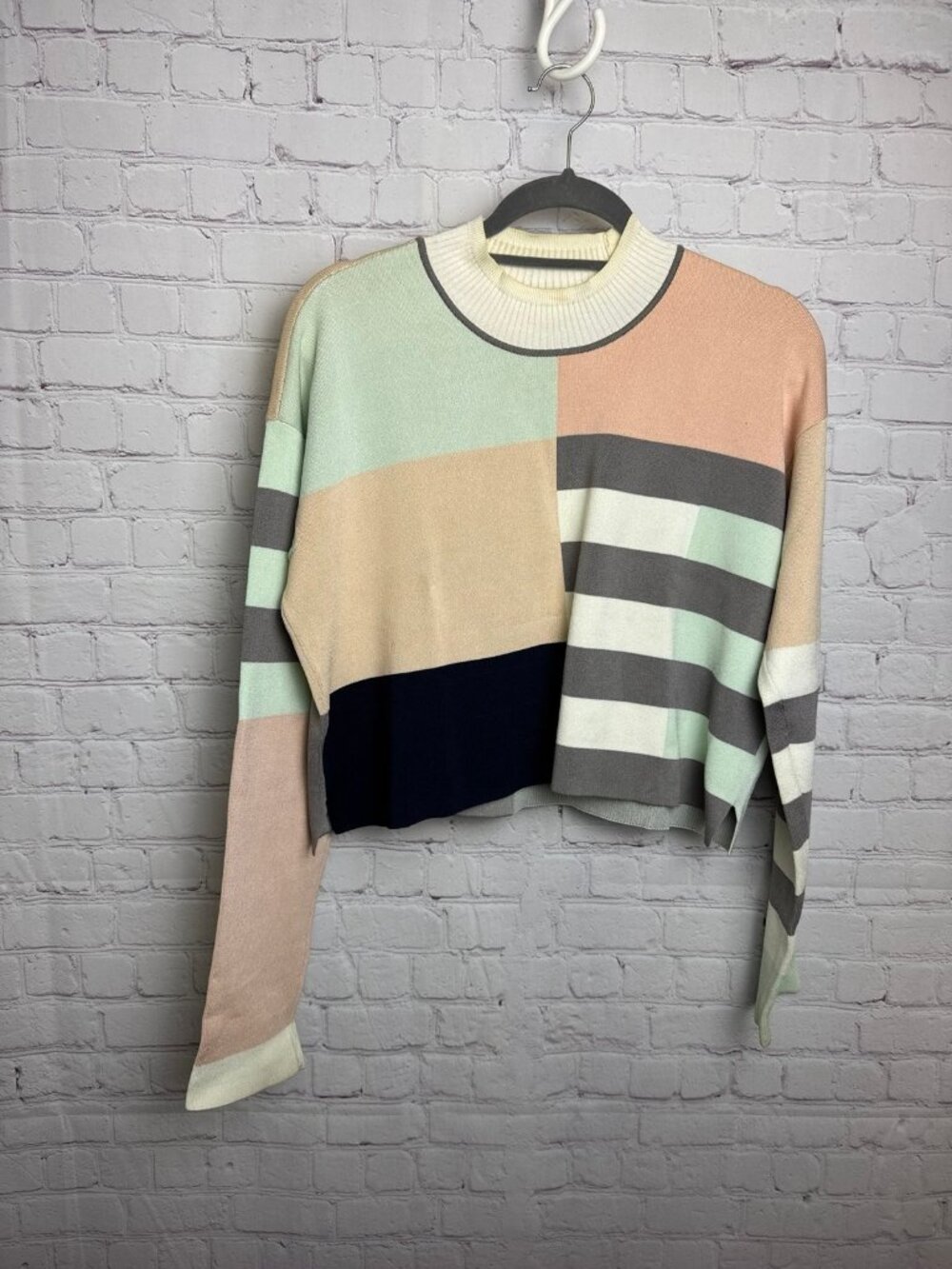 Club Monaco multicolor colorblock preppy mock neck cropped sweater Large viscose - Picture 3 of 7